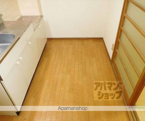 シャトルさわだの内装写真