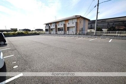 ロイヤルハイツ[1LDK/41.04m2]の駐車場