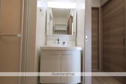 Ｌａ　ｍｅｒ　Ｋｏｕ（ラ・メール　コウ）[2LDK/67.53m2]の洗面所