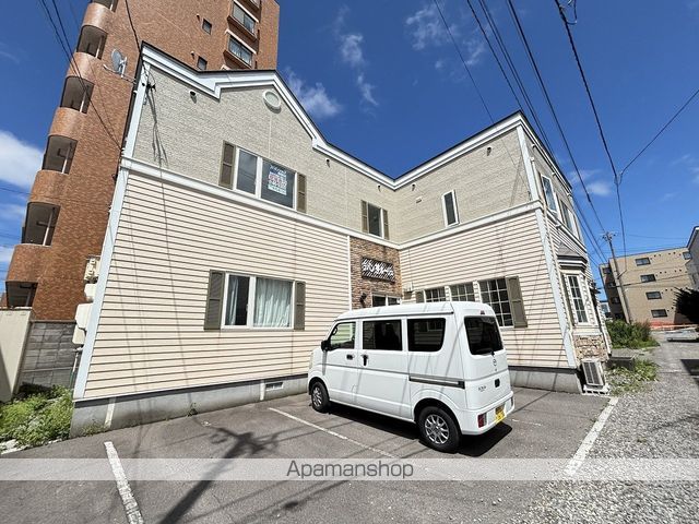 ラパンルージュの外観写真