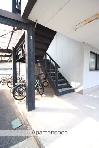 ベルカント辰巳の玄関写真