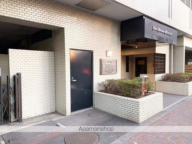 ライオンズマンション三鷹第7の玄関写真