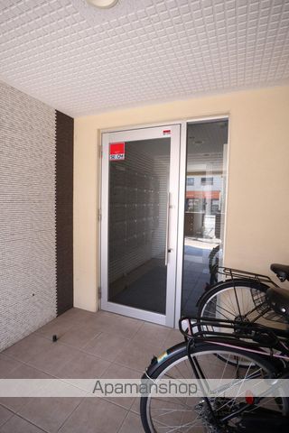 T147の玄関写真