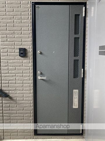 ロイヤルタウン松崎 ABの玄関写真