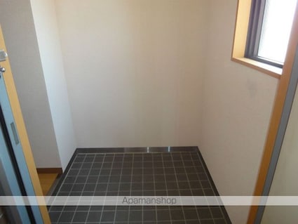 ルミエールⅢ[3LDK/73.63m2]の玄関