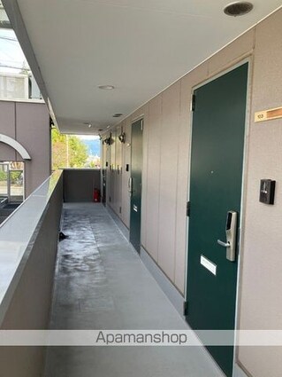 Ｆｉｚｚ[1K/25m2]の玄関