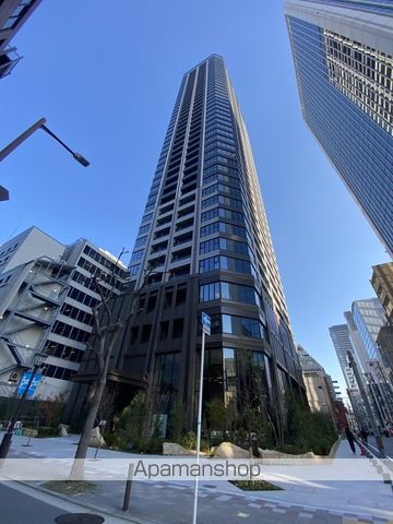 ブランズタワー大阪本町の外観写真