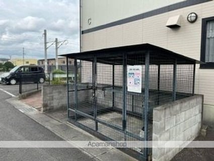 ロイヤルガーデン愛子Ｃ棟[2DK/49.83m2]の共用部1