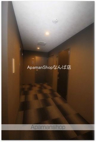 RISING MAISON 本町橋の玄関写真