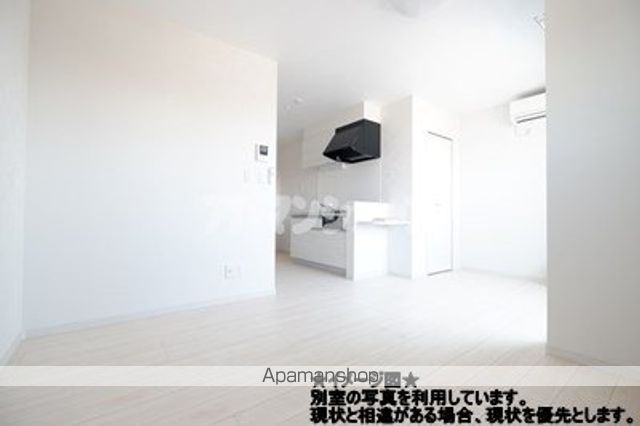 クレセント上広谷の内装写真