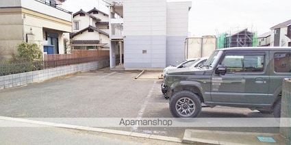 レオパレスＱＢＥ[1K/20.28m2]の駐車場