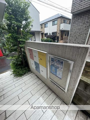 ブランコート祖師ヶ谷大蔵の玄関写真