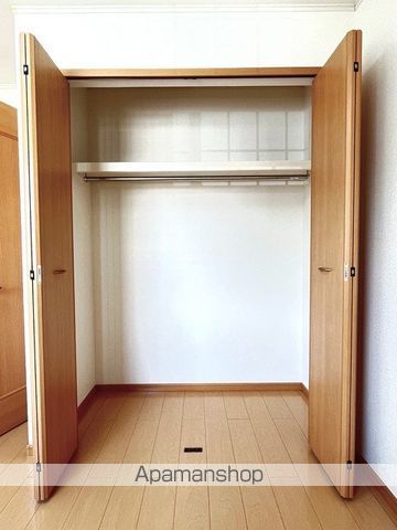 エレガンシアBの内装写真