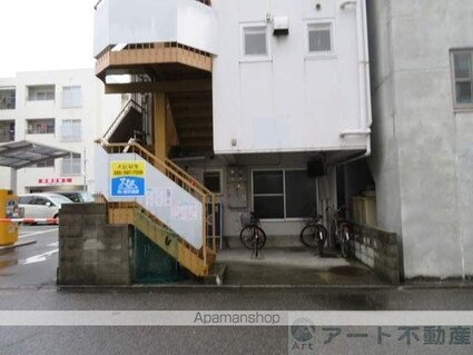 大手町二宮ハイツ[1K/25m2]のエントランス3