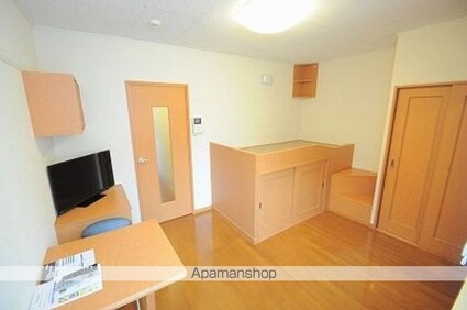 レオパレスＣＯＺＹ　ＣＯＵＲＴ[1K/21.65m2]のリビング・居間