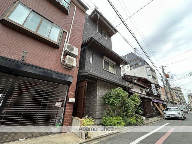 COMFORZA有隣の外観写真