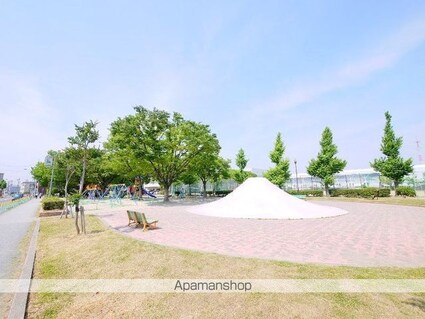 愛知県名古屋市昭和区広瀬町１丁目[1R/13.83m2]の周辺2