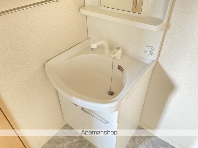 メゾンフリューゲルB棟の内装写真