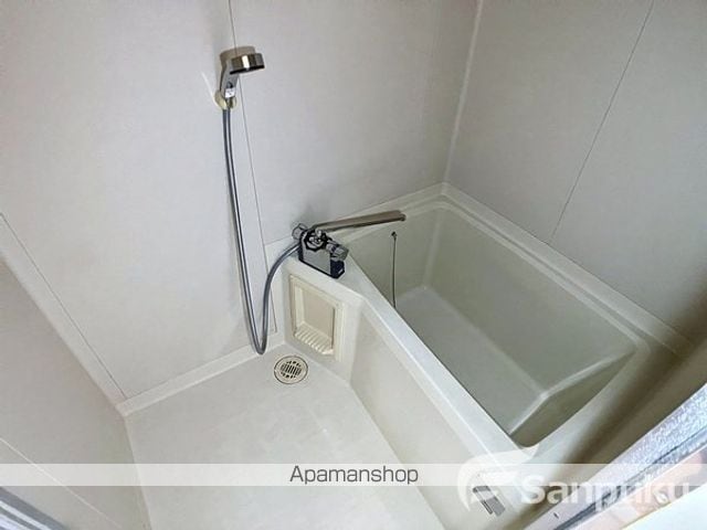 ヨシキビルの内装写真