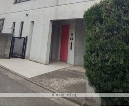 世田谷区若林１丁目戸建（１階部分）[1LDK/51.78m2]のエントランス