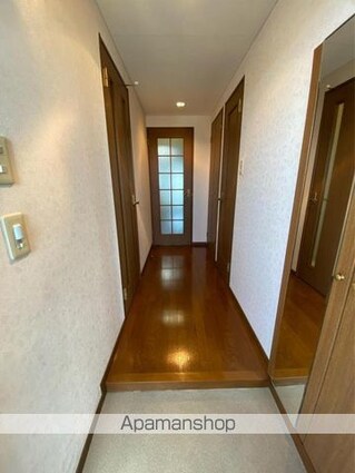 サウスプラザ六条[1LDK/49.6m2]の玄関