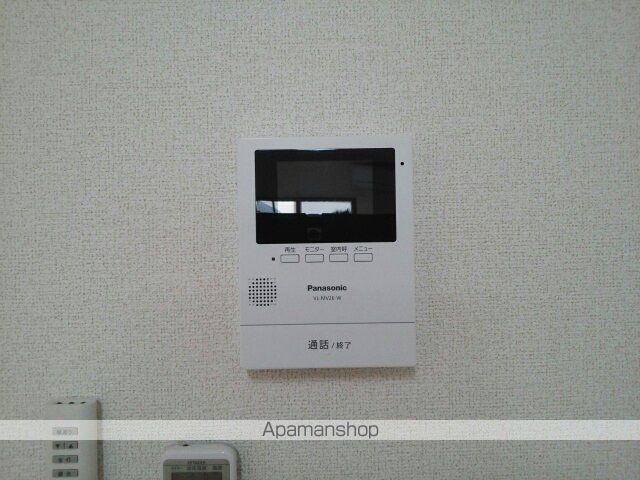 オーセンティック4の内装写真