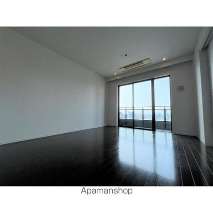 Ｔｈｅ　Ｋｉｔａｈａｍａ　２９０４号室[1LDK/55.35m2]のリビング・居間1