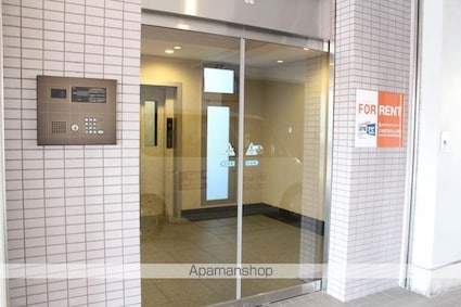 香川県高松市春日町[2LDK/60.39m2]のエントランス