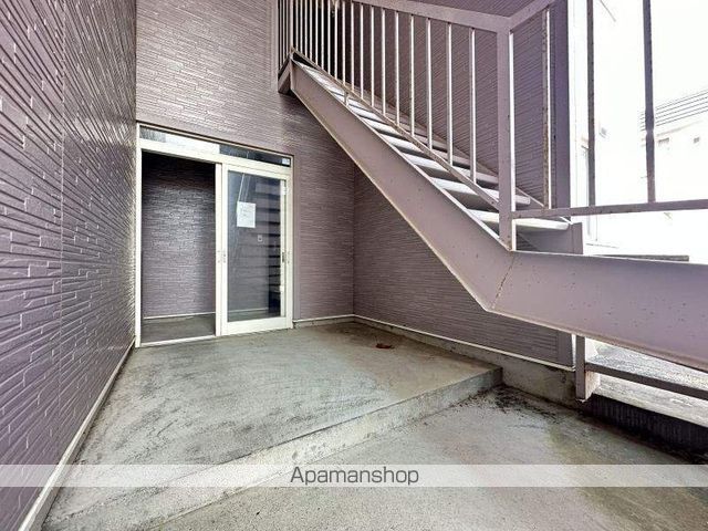 ポプラハイツAの玄関写真