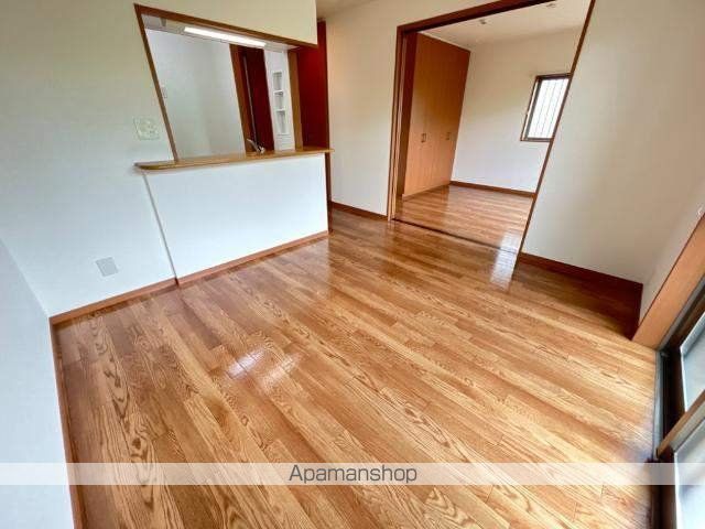 グランディスIIの内装写真