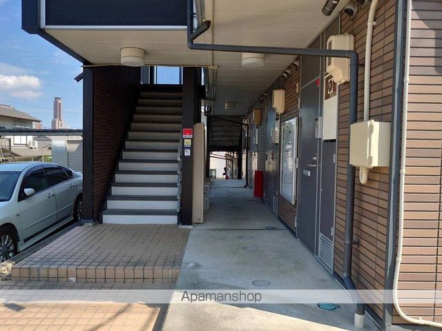 レオパレスさくら坂の玄関写真