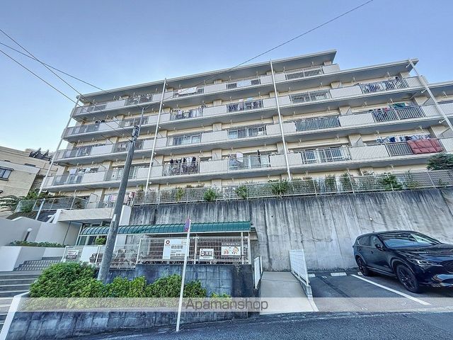 リーガル鷺沼の外観写真