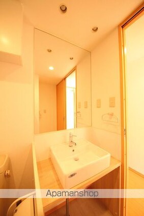 ＬＯＩＲＥ[1LDK/36.8m2]の洗面所