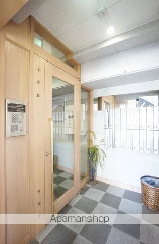ふくやビルの玄関写真