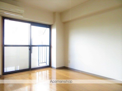 クローバーハイツ[1LDK/30m2]のリビング・居間