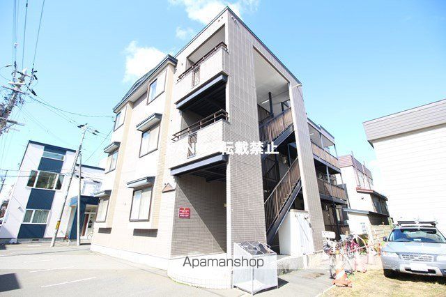 サンハイツ札幌オリオンの外観写真