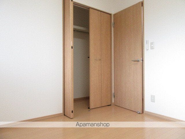 QUATRECOULEURSの内装写真