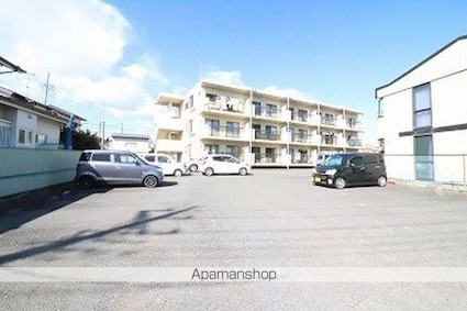 東ノ岡マンション[2DK/50.6m2]の駐車場