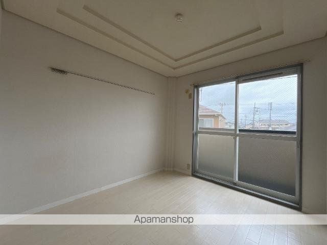 ROOMYかんのの内装写真