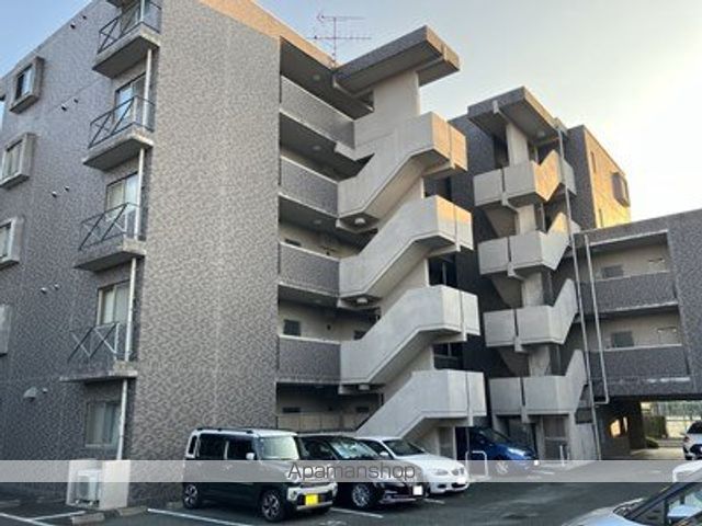 ハイリッヒ新屋敷の外観写真