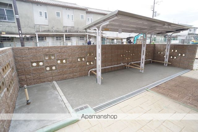 サンリット 法隆寺IIの玄関写真