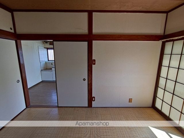 平塚市 2階建 築48年の内装写真