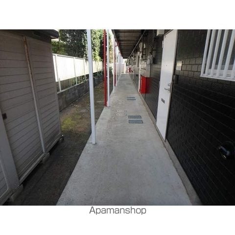 トライアングルの玄関写真