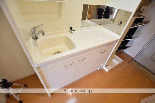 COMPARTMENT環状通の内装写真
