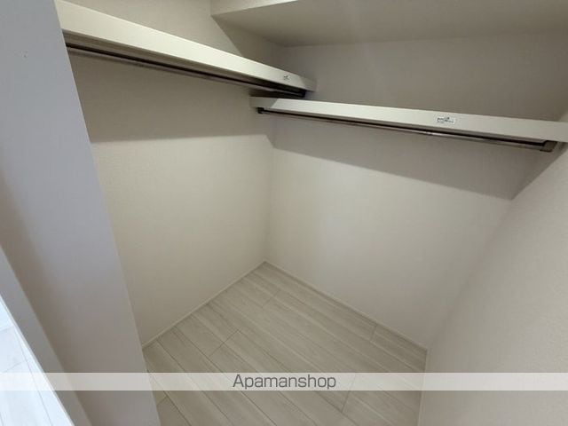 アレテ-開出の内装写真