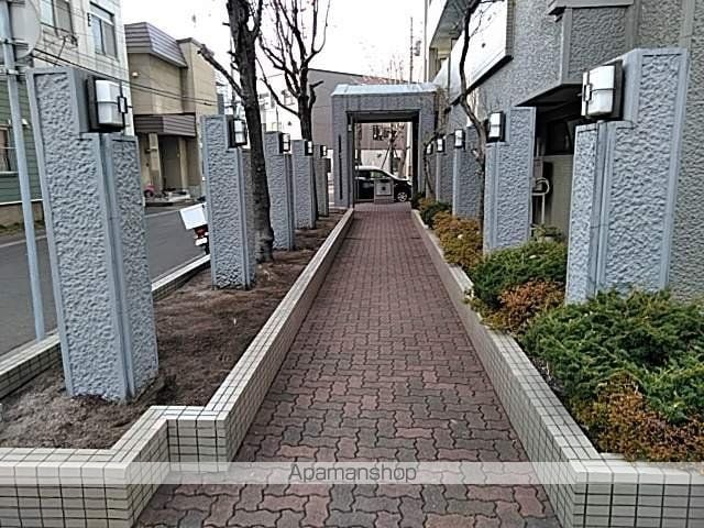 メゾン・ド・北円山の玄関写真