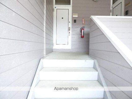 旭ルーミー天童南８号館[2DK/42.64m2]の共用部1