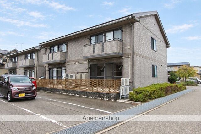リビングタウン金沢弐番館 C