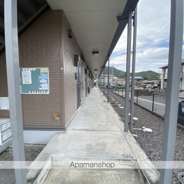 グランシャリオ[1K/26.27m2]のエントランス
