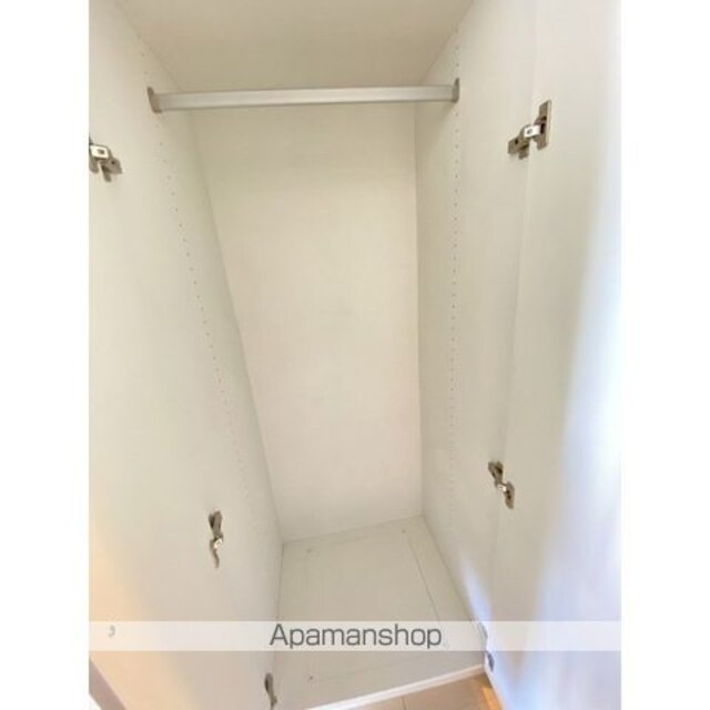 コンフォリア下北沢[1K/25m2]のバス